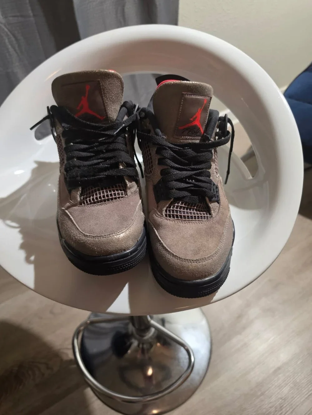 Jordan 4 Retro Toupe